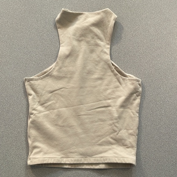 Abercrombie & Fitch High Neck Twist Slightly Cropped Tank Size XS in Tan Beige - Picture 3 of 5